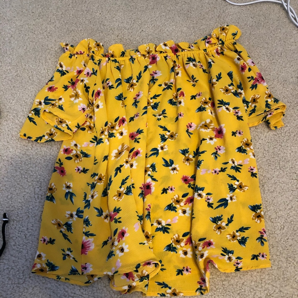 primary off shoulder floral top